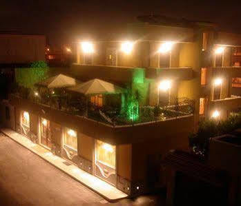 Amaranto Hotel Afragola Exteriör bild